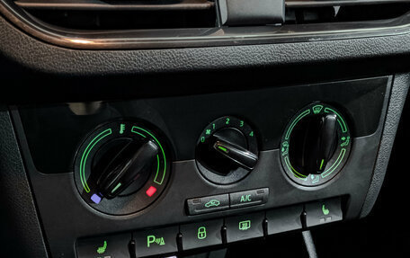 Skoda Rapid II, 2021 год, 1 250 000 рублей, 21 фотография
