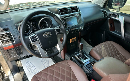Toyota Land Cruiser Prado 150 рестайлинг 2, 2014 год, 3 550 000 рублей, 7 фотография