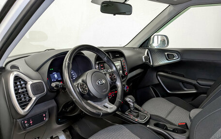 KIA Soul III, 2021 год, 2 200 000 рублей, 16 фотография
