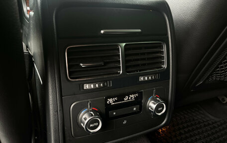 Volkswagen Touareg III, 2013 год, 2 149 000 рублей, 11 фотография
