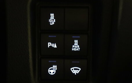 Toyota Land Cruiser Prado 150 рестайлинг 2, 2021 год, 6 799 000 рублей, 11 фотография