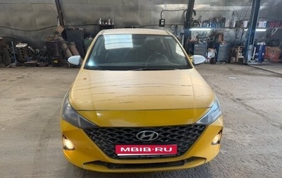 Hyundai Solaris II рестайлинг, 2021 год, 1 050 000 рублей, 1 фотография