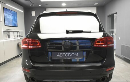 Volkswagen Touareg III, 2011 год, 1 830 000 рублей, 5 фотография