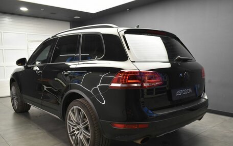 Volkswagen Touareg III, 2011 год, 1 830 000 рублей, 6 фотография