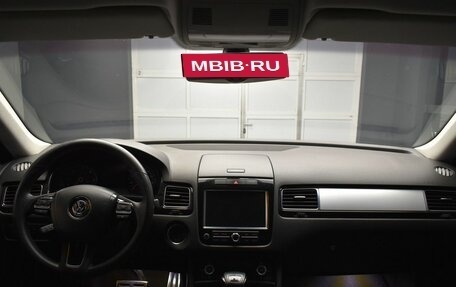 Volkswagen Touareg III, 2011 год, 1 830 000 рублей, 7 фотография