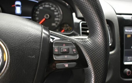 Volkswagen Touareg III, 2011 год, 1 830 000 рублей, 19 фотография