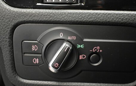 Volkswagen Touareg III, 2011 год, 1 830 000 рублей, 22 фотография