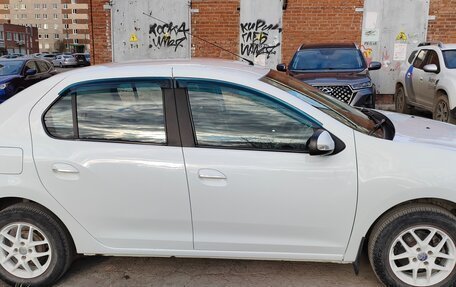 Renault Logan II, 2018 год, 897 000 рублей, 3 фотография