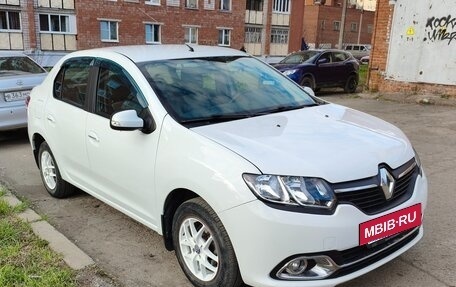 Renault Logan II, 2018 год, 897 000 рублей, 2 фотография