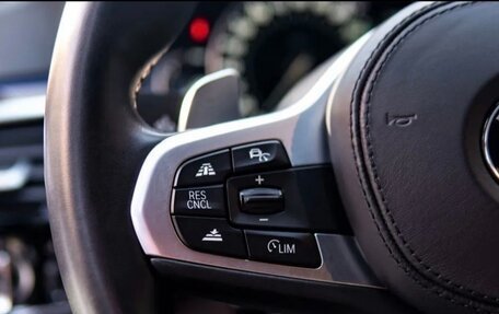 BMW 5 серия, 2018 год, 3 400 000 рублей, 11 фотография