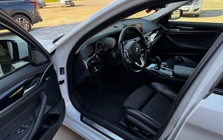 BMW 5 серия, 2018 год, 3 800 000 рублей, 16 фотография