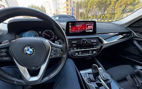 BMW 5 серия, 2018 год, 3 800 000 рублей, 18 фотография