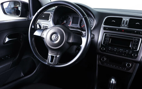Volkswagen Polo VI (EU Market), 2015 год, 949 000 рублей, 13 фотография