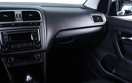 Volkswagen Polo VI (EU Market), 2015 год, 949 000 рублей, 15 фотография