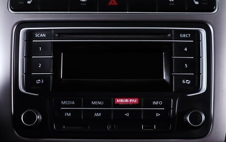 Volkswagen Polo VI (EU Market), 2015 год, 949 000 рублей, 18 фотография