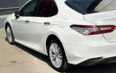 Toyota Camry, 2020 год, 2 900 000 рублей, 24 фотография