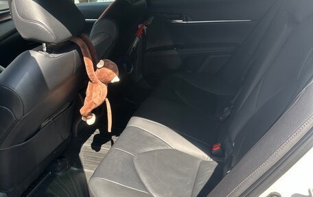 Toyota Camry, 2020 год, 2 900 000 рублей, 17 фотография