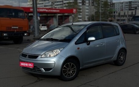 Mitsubishi Colt VI рестайлинг, 2004 год, 297 000 рублей, 1 фотография