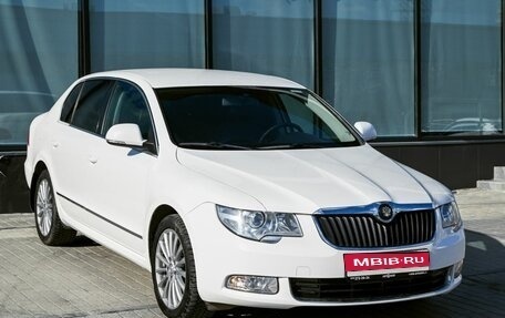 Skoda Superb III рестайлинг, 2011 год, 1 030 000 рублей, 1 фотография