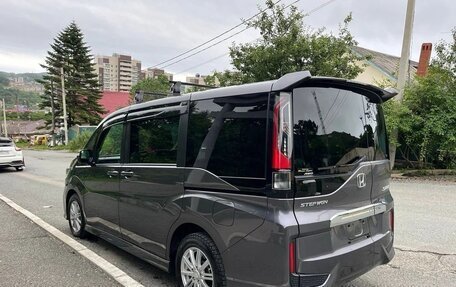 Honda Stepwgn IV, 2020 год, 1 890 000 рублей, 5 фотография
