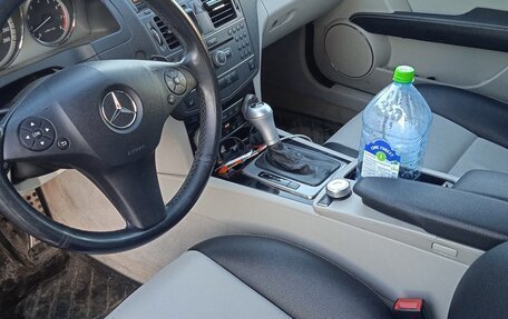 Mercedes-Benz C-Класс, 2011 год, 1 200 000 рублей, 11 фотография