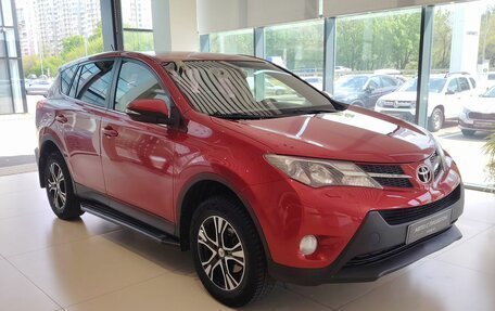 Toyota RAV4, 2015 год, 1 900 000 рублей, 3 фотография