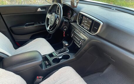 KIA Sportage IV рестайлинг, 2018 год, 2 180 000 рублей, 9 фотография
