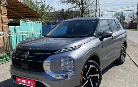 Mitsubishi Outlander, 2021 год, 3 250 000 рублей, 5 фотография