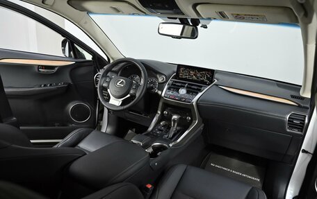 Lexus NX I, 2018 год, 2 849 000 рублей, 13 фотография