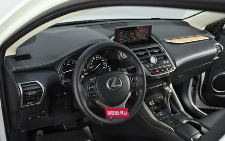 Lexus NX I, 2018 год, 2 849 000 рублей, 5 фотография