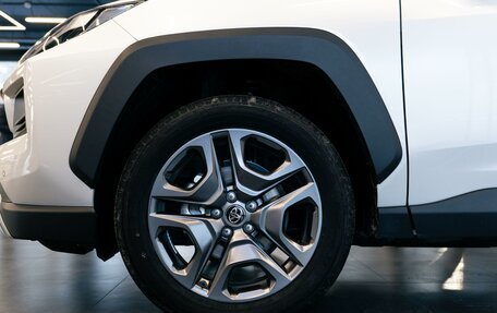 Toyota RAV4, 2025 год, 4 670 000 рублей, 2 фотография