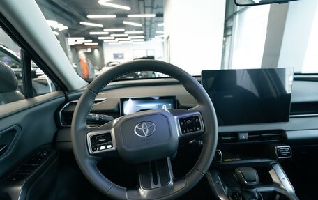 Toyota RAV4, 2026 год, 4 500 000 рублей, 14 фотография