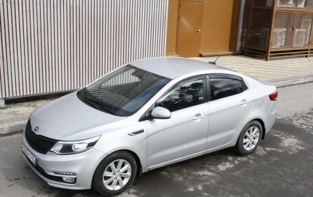 KIA Rio III рестайлинг, 2017 год, 995 000 рублей, 3 фотография