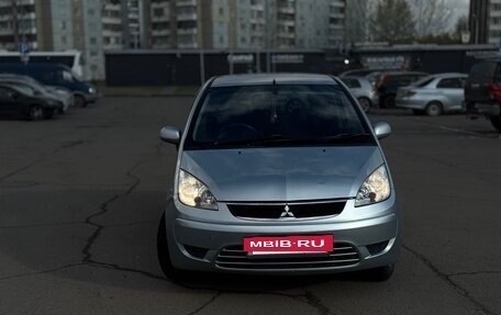 Mitsubishi Colt VI рестайлинг, 2004 год, 297 000 рублей, 2 фотография