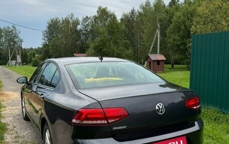 Volkswagen Passat B8 рестайлинг, 2018 год, 1 950 000 рублей, 3 фотография