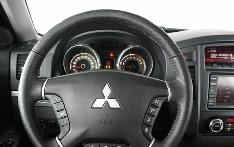 Mitsubishi Pajero IV, 2011 год, 1 990 000 рублей, 15 фотография
