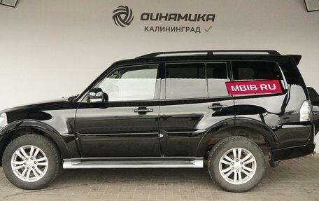 Mitsubishi Pajero IV, 2011 год, 1 990 000 рублей, 2 фотография