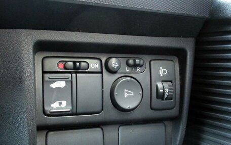 Honda Freed I, 2009 год, 900 000 рублей, 11 фотография