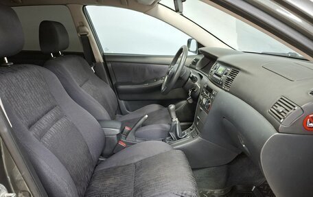 Toyota Corolla, 2004 год, 500 000 рублей, 10 фотография