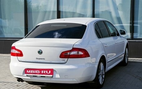 Skoda Superb III рестайлинг, 2011 год, 1 030 000 рублей, 3 фотография