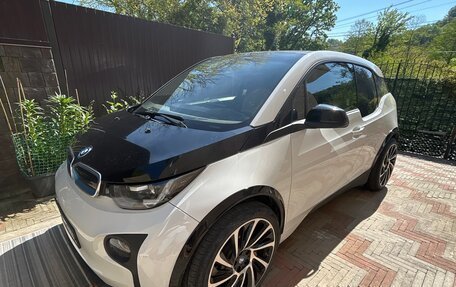 BMW i3 I01 рестайлинг, 2015 год, 1 670 000 рублей, 2 фотография