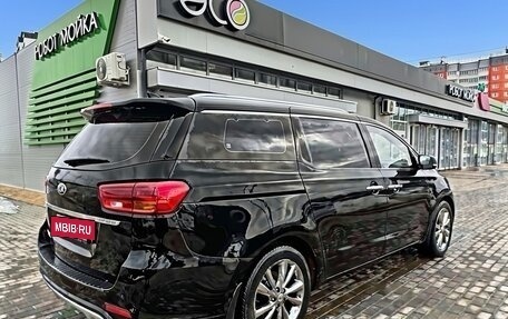KIA Carnival III, 2019 год, 2 900 000 рублей, 2 фотография