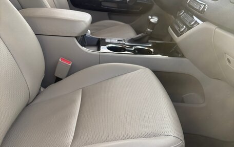 KIA Carnival III, 2019 год, 2 900 000 рублей, 9 фотография