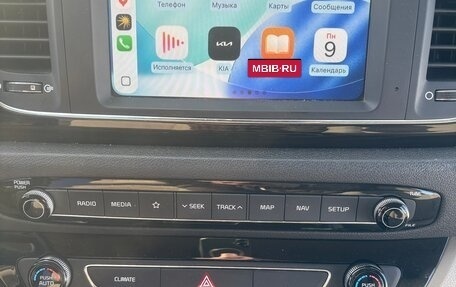 KIA Carnival III, 2019 год, 2 900 000 рублей, 8 фотография