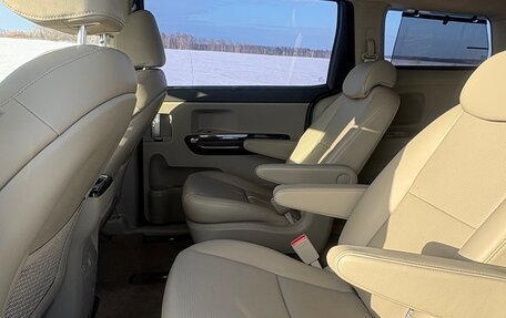 KIA Carnival III, 2019 год, 2 900 000 рублей, 20 фотография