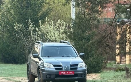 Mitsubishi Outlander III рестайлинг 3, 2007 год, 620 000 рублей, 1 фотография