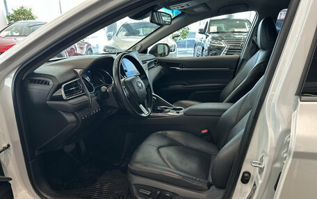 Toyota Camry, 2021 год, 3 198 000 рублей, 20 фотография