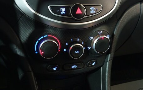Hyundai Solaris II рестайлинг, 2013 год, 755 000 рублей, 13 фотография