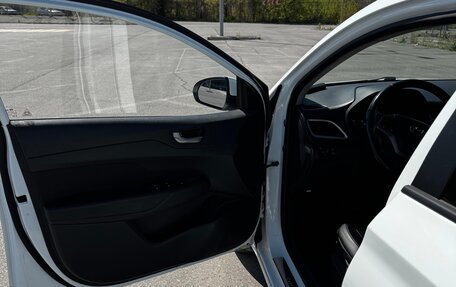 Hyundai Solaris II рестайлинг, 2017 год, 1 150 000 рублей, 8 фотография