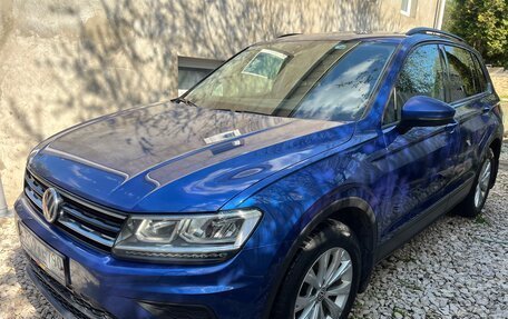 Volkswagen Tiguan II, 2020 год, 2 550 000 рублей, 4 фотография